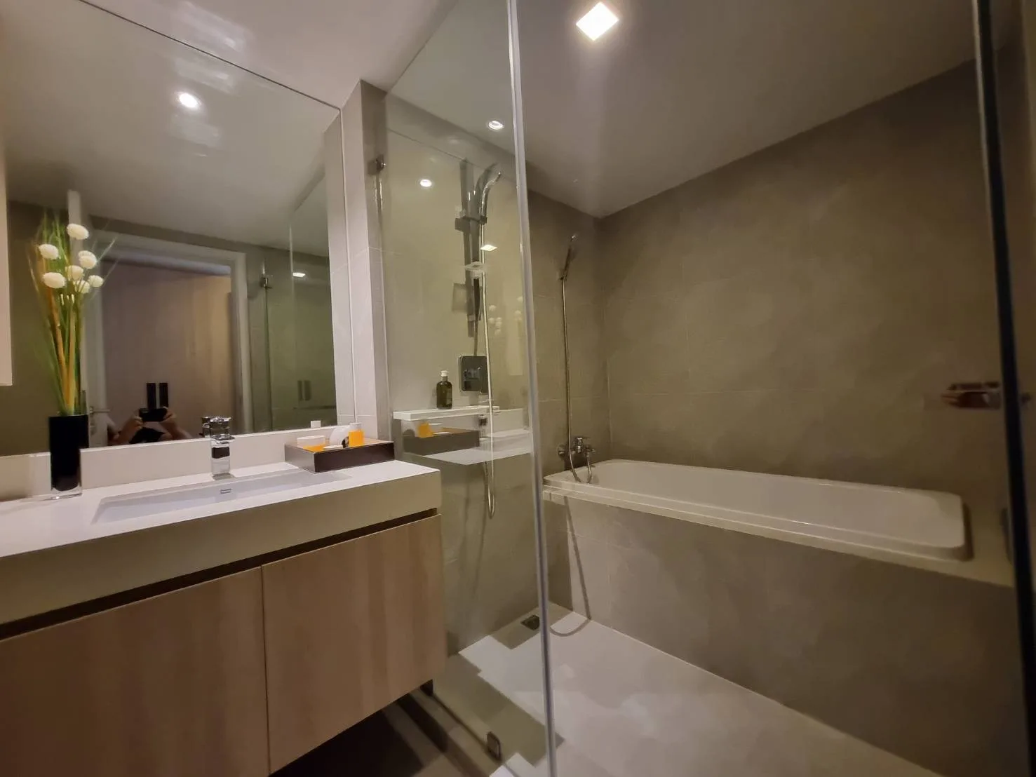 Property photos for Piya Apartment Sukhumvit 15