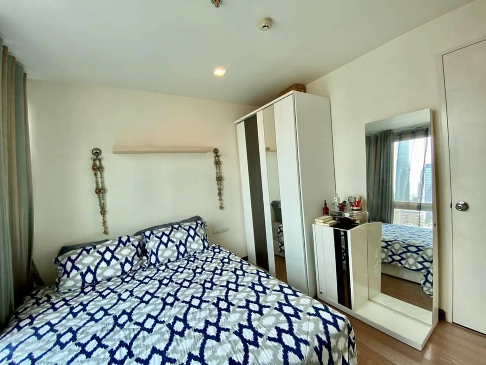 Property photos for Wish @ Samyan