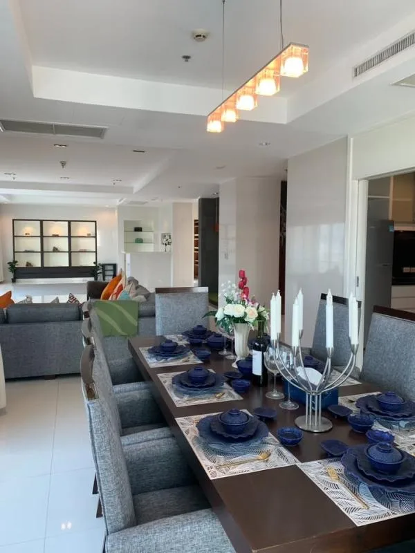 Property photos for Royal Residence Park