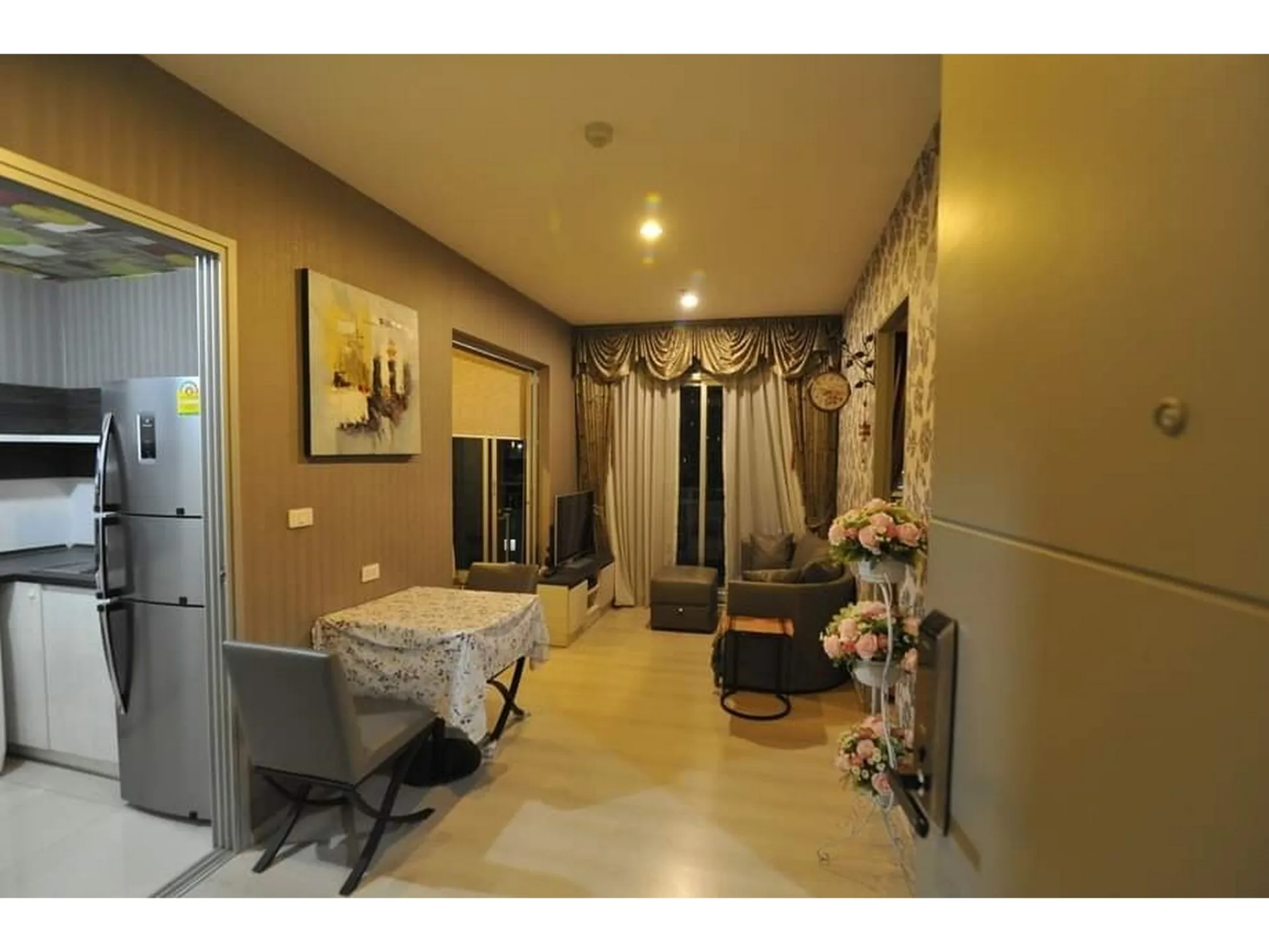 Property photos for Life Ratchadapisek