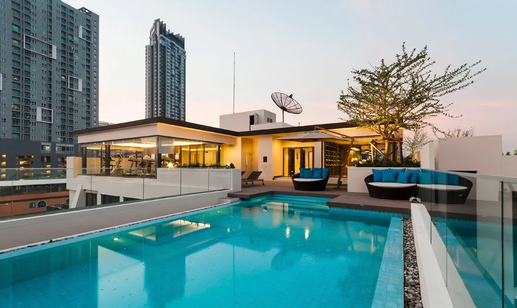 Property photos for Maestro 12