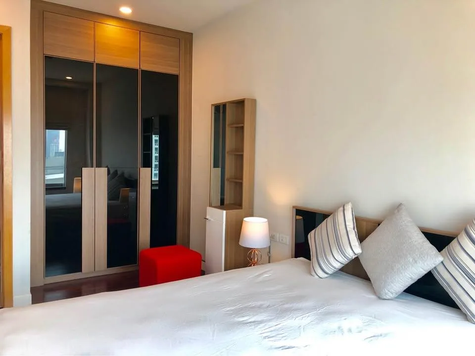 Property photos for Circle Condominium