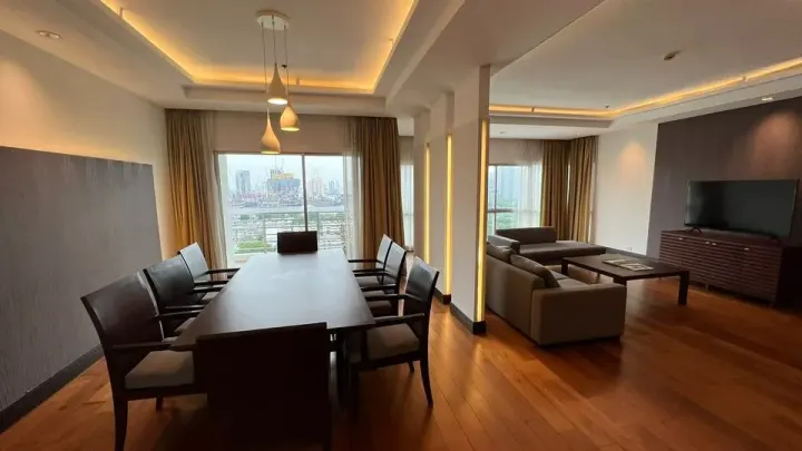 Property photos for Royal Residence Park