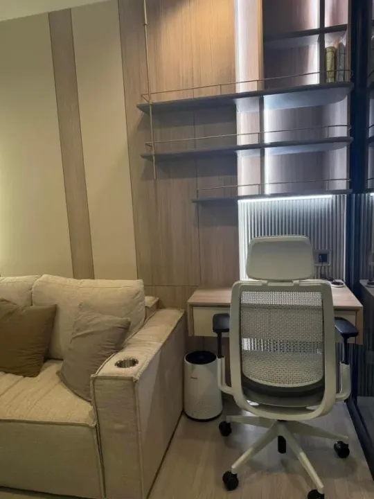 Property photos for Life Asoke Hype