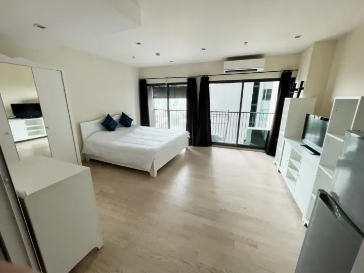 Property photos for Noble Remix
