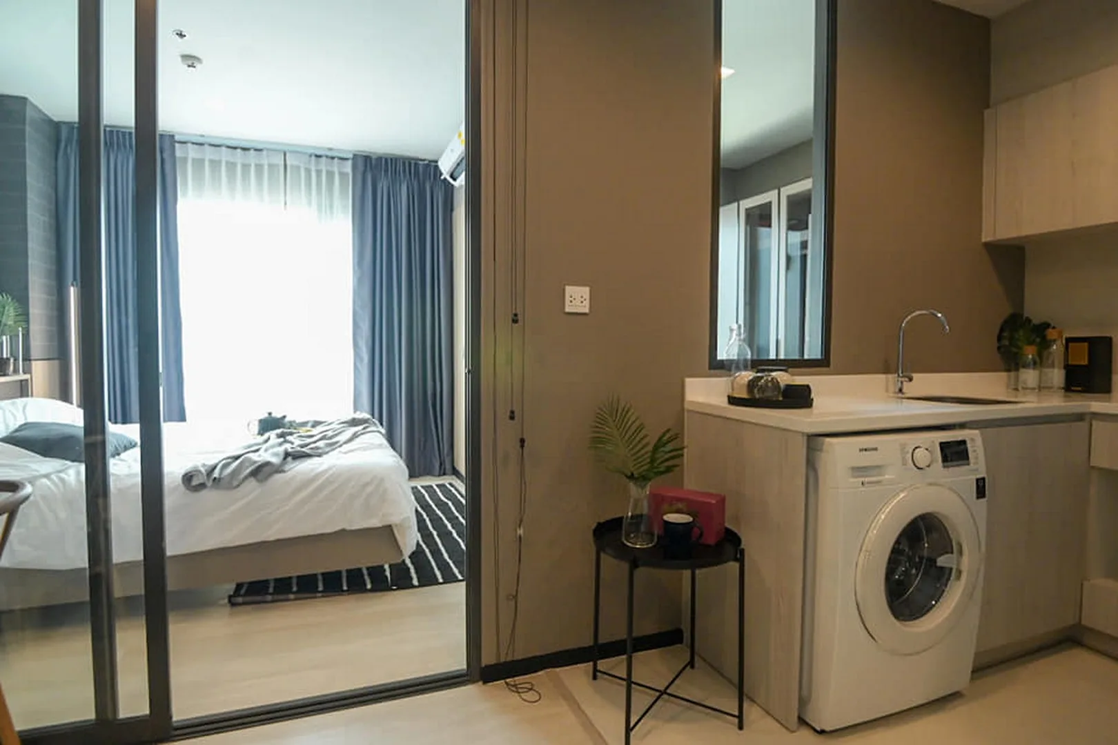 Property photos for Life One Wireless