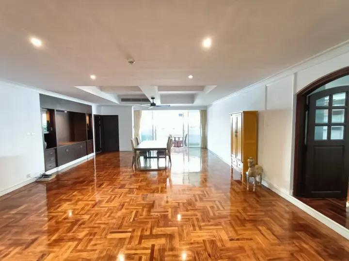 Property photos for Sachayan Court