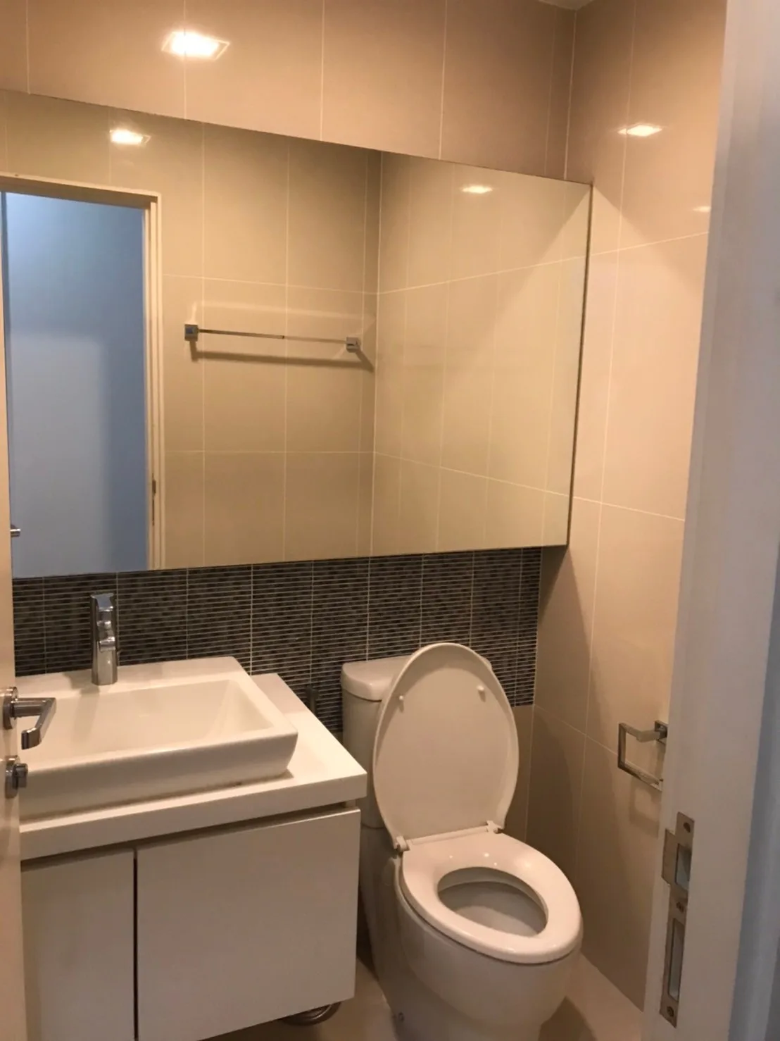 Property photos for Condolette Ize Ratchathewi