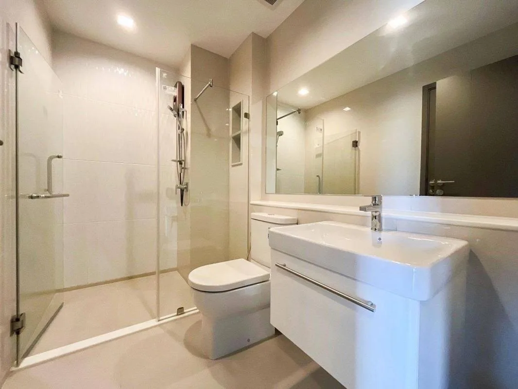 Property photos for Life Asoke Hype