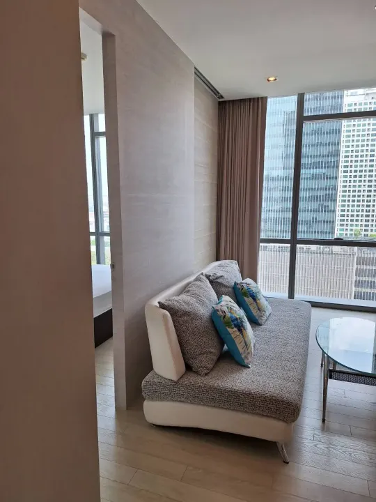 Property photos for The Room Sukhumvit 21