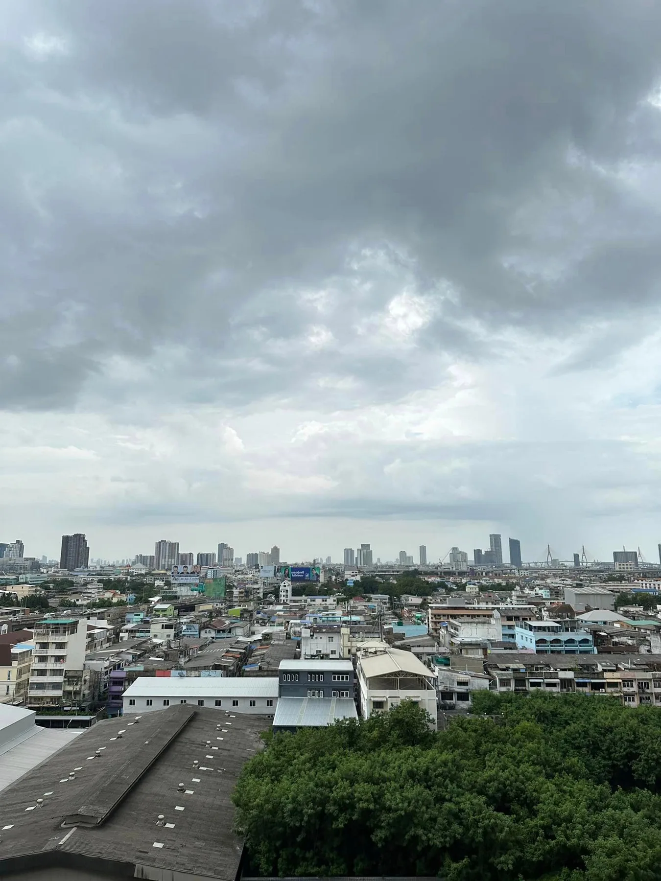 Property photos for The Key Sathorn - Charoenraj
