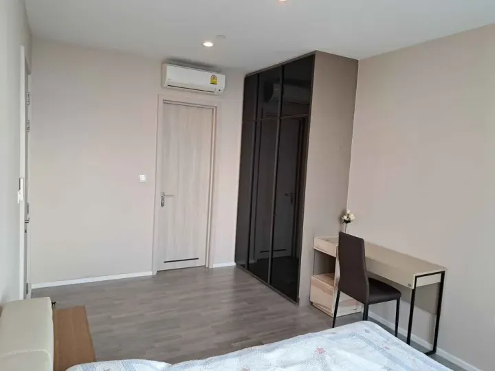Property photos for 333 Riverside