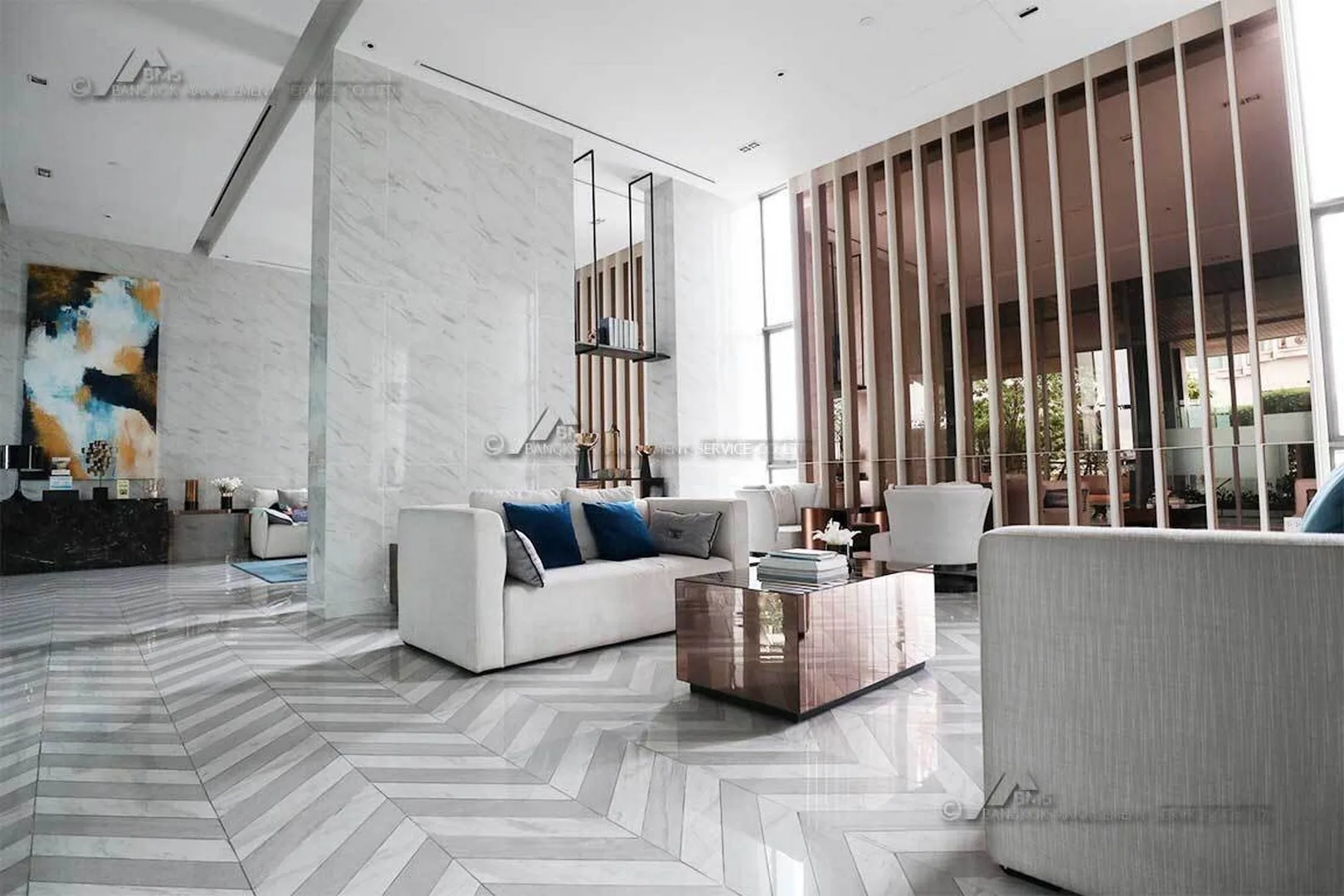 Property photos for The Room Sukhumvit 69