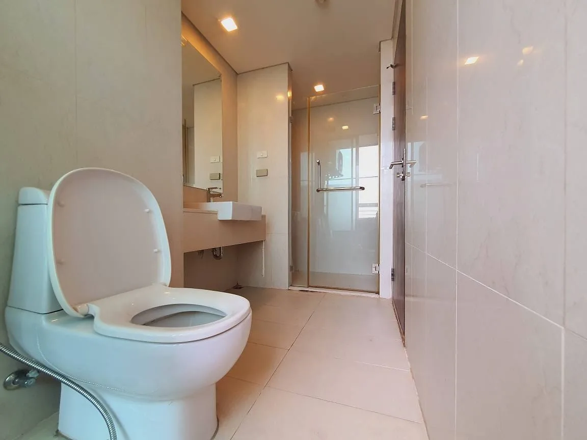 Property photos for Le Luk