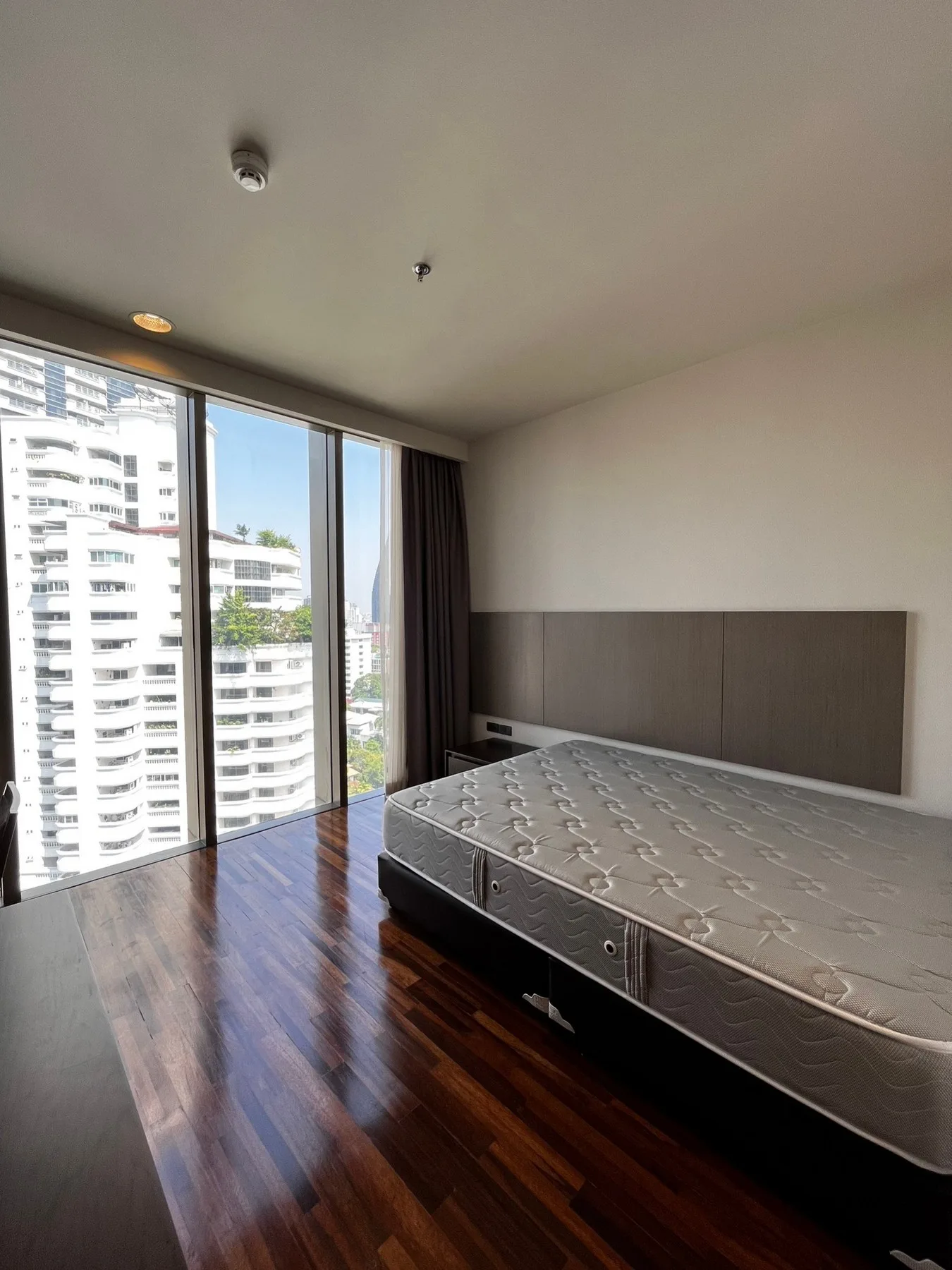 Property photos for Piya Residence 28 -30
