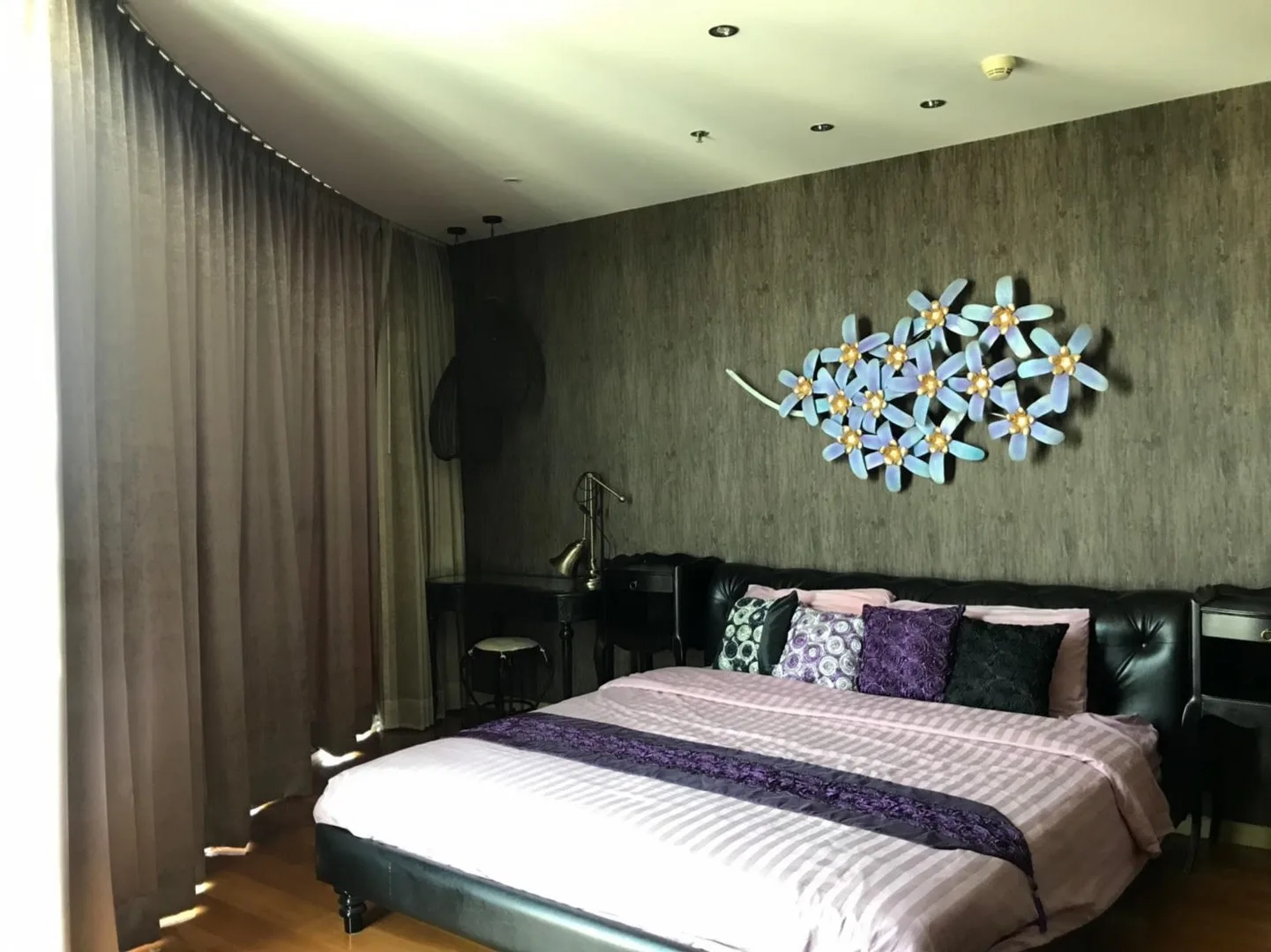 Property photos for Sky Walk Condominium