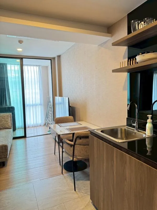 Property photos for Lloyd Soonvijai-thonglor