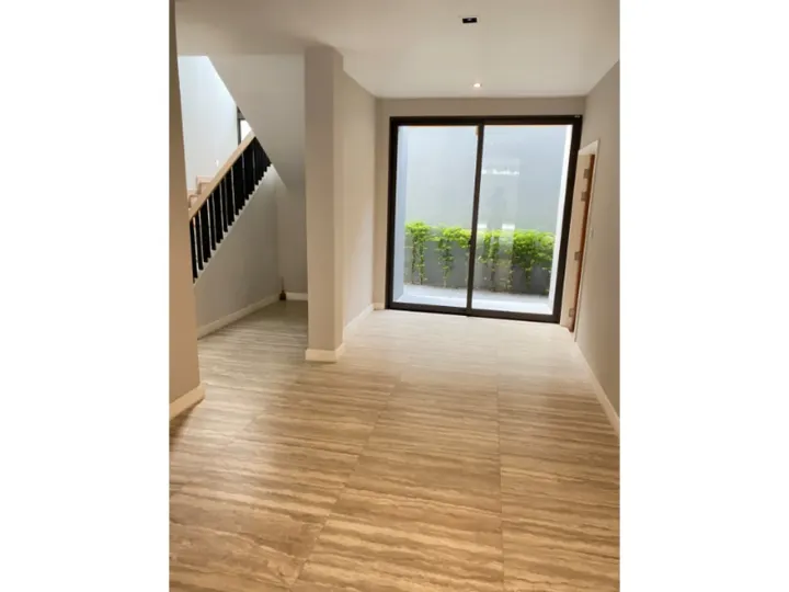 Property photos for Arna Ekamai