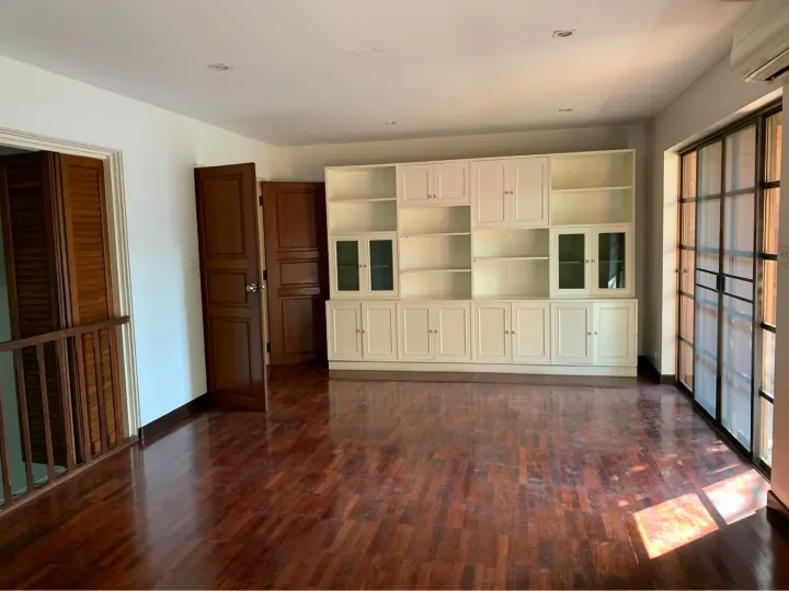 Property photos for Single House Soi Ruamrudee