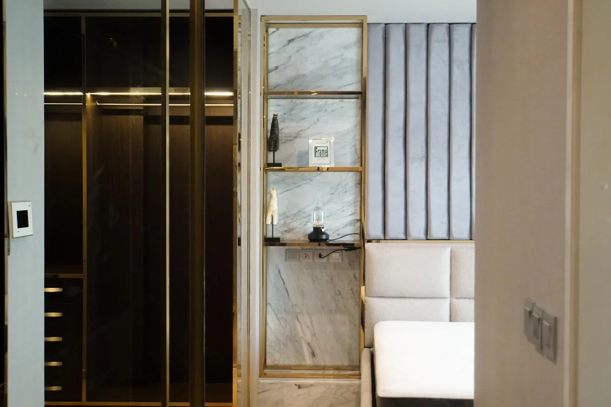 Property photos for Arna Ekamai