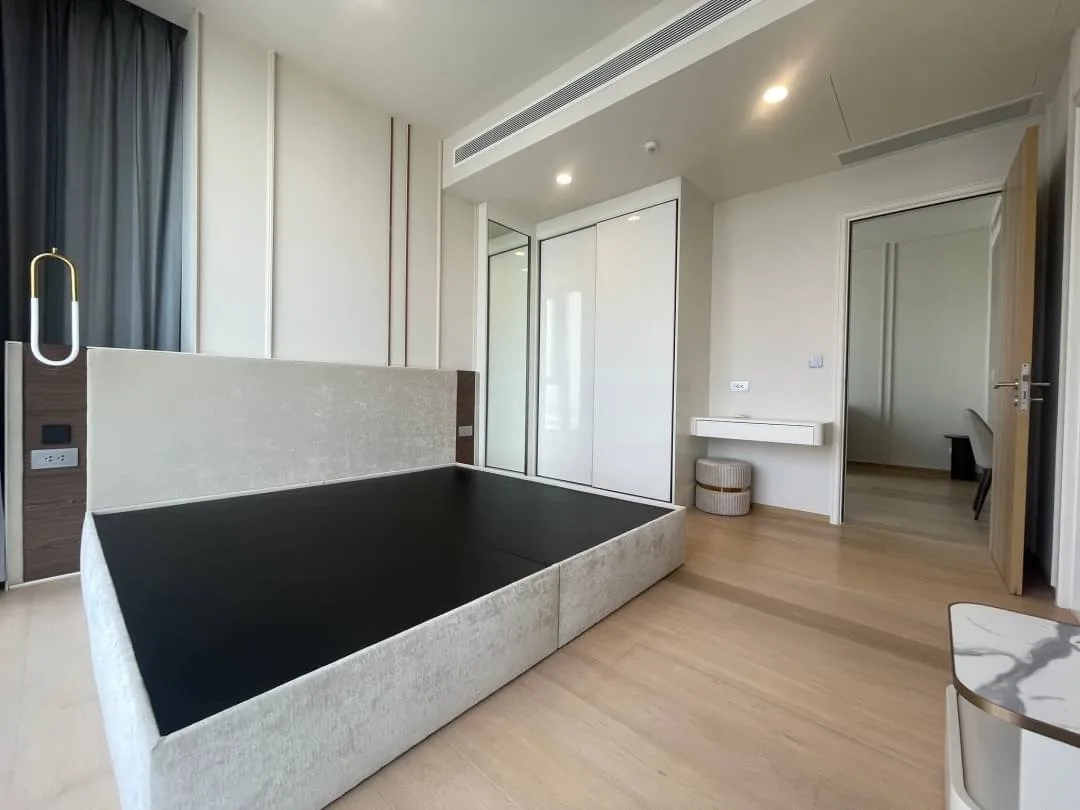 Property photos for Anil Sathorn 12
