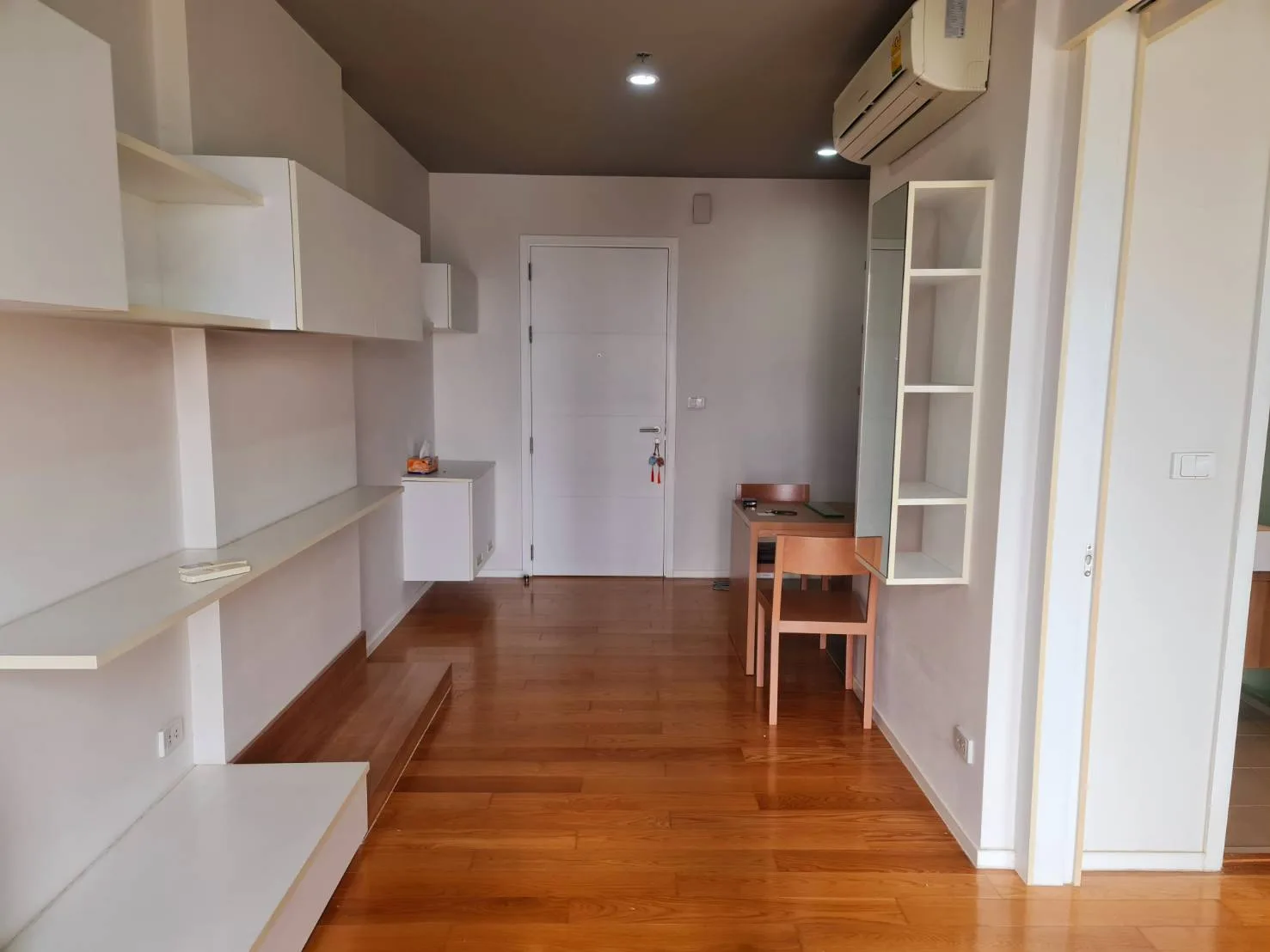 Property photos for Blocs 77