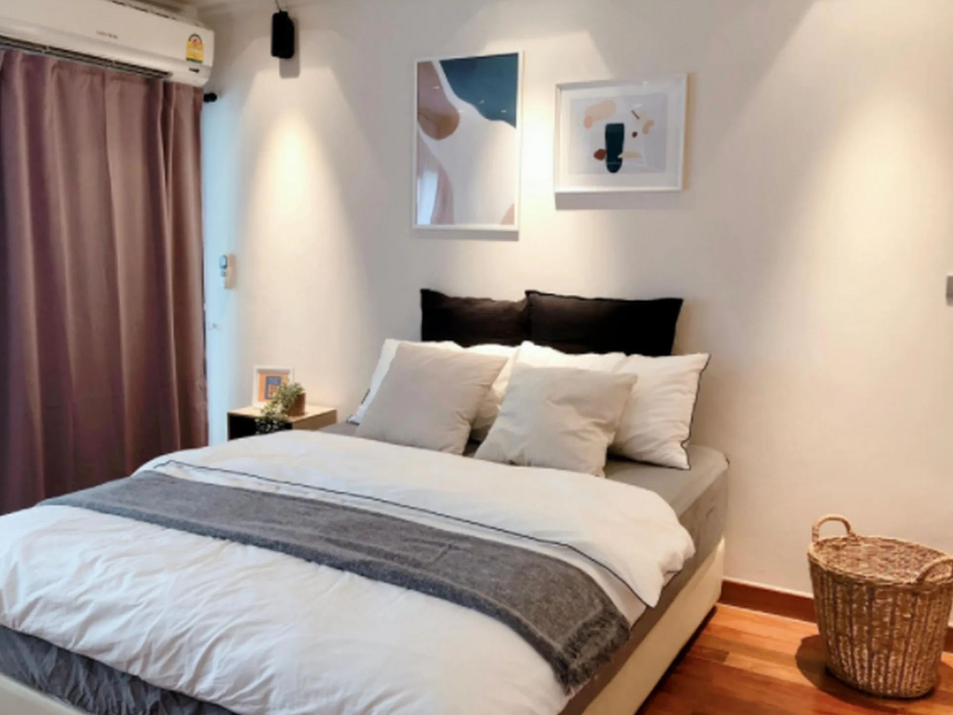 Property photos for Sathorn Gardens