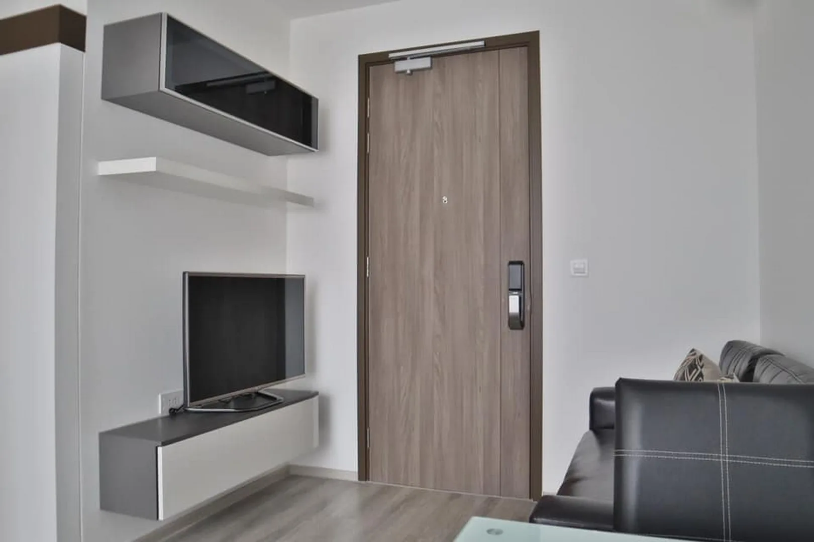 Property photos for Ideo Mobi Asoke