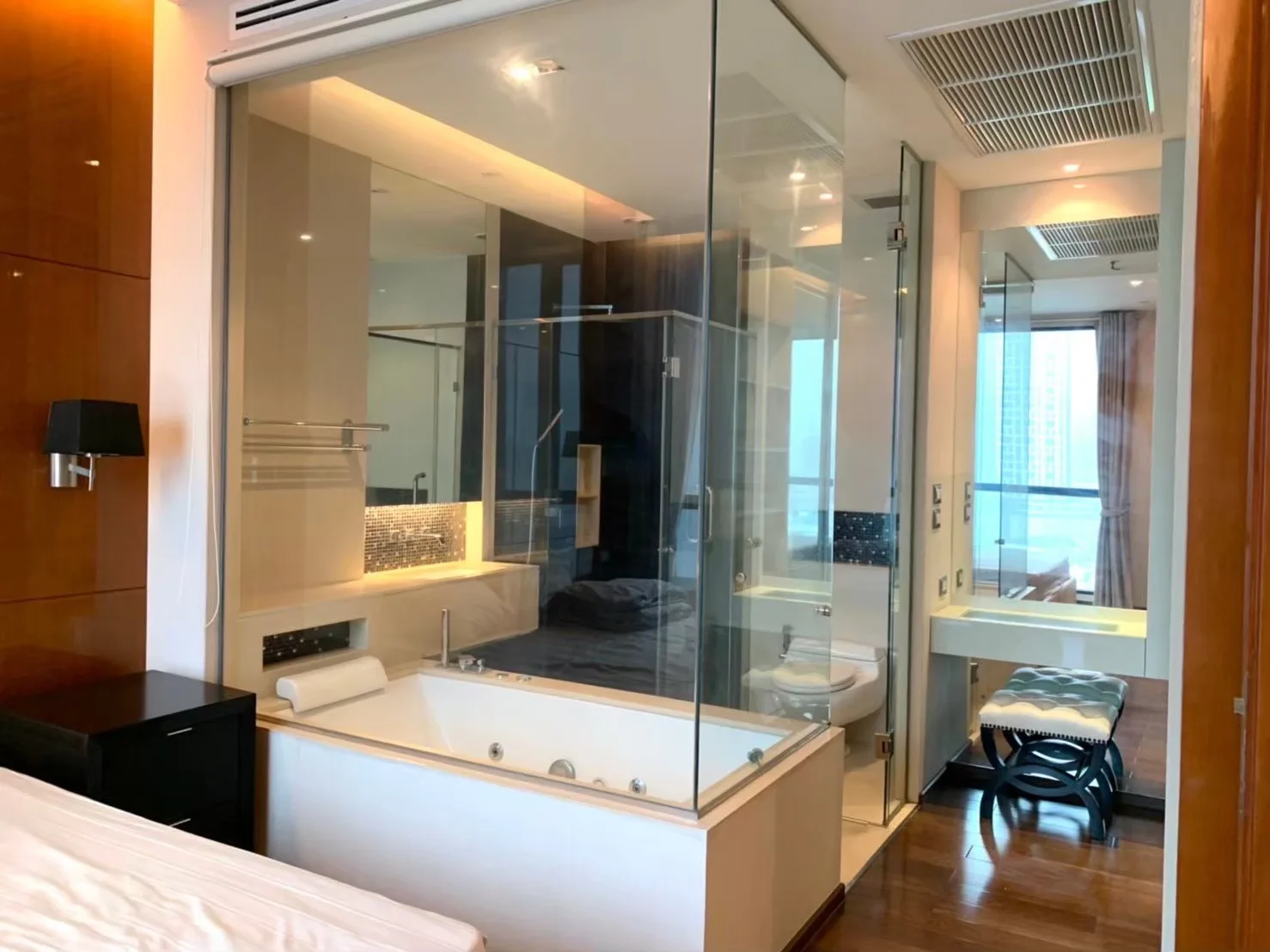 Property photos for The Address Sukhumvit 28