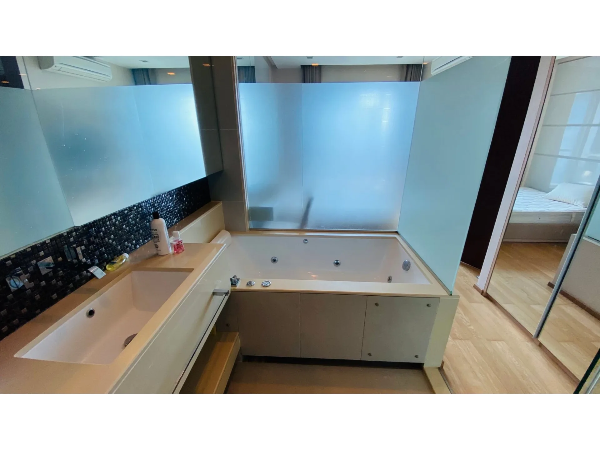 Property photos for The Address Asoke