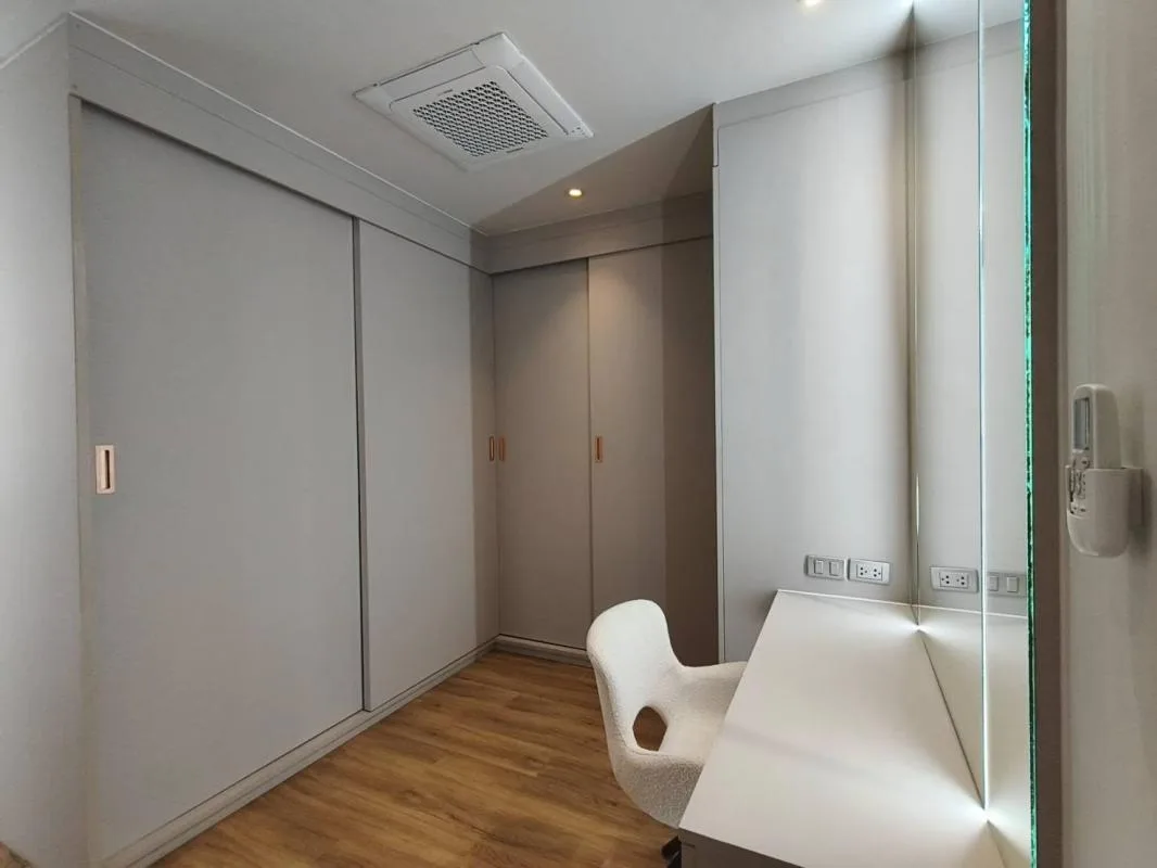 Property photos for Bearing Residence
