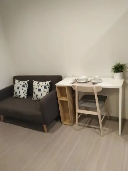 Property photos for Life Asoke Hype