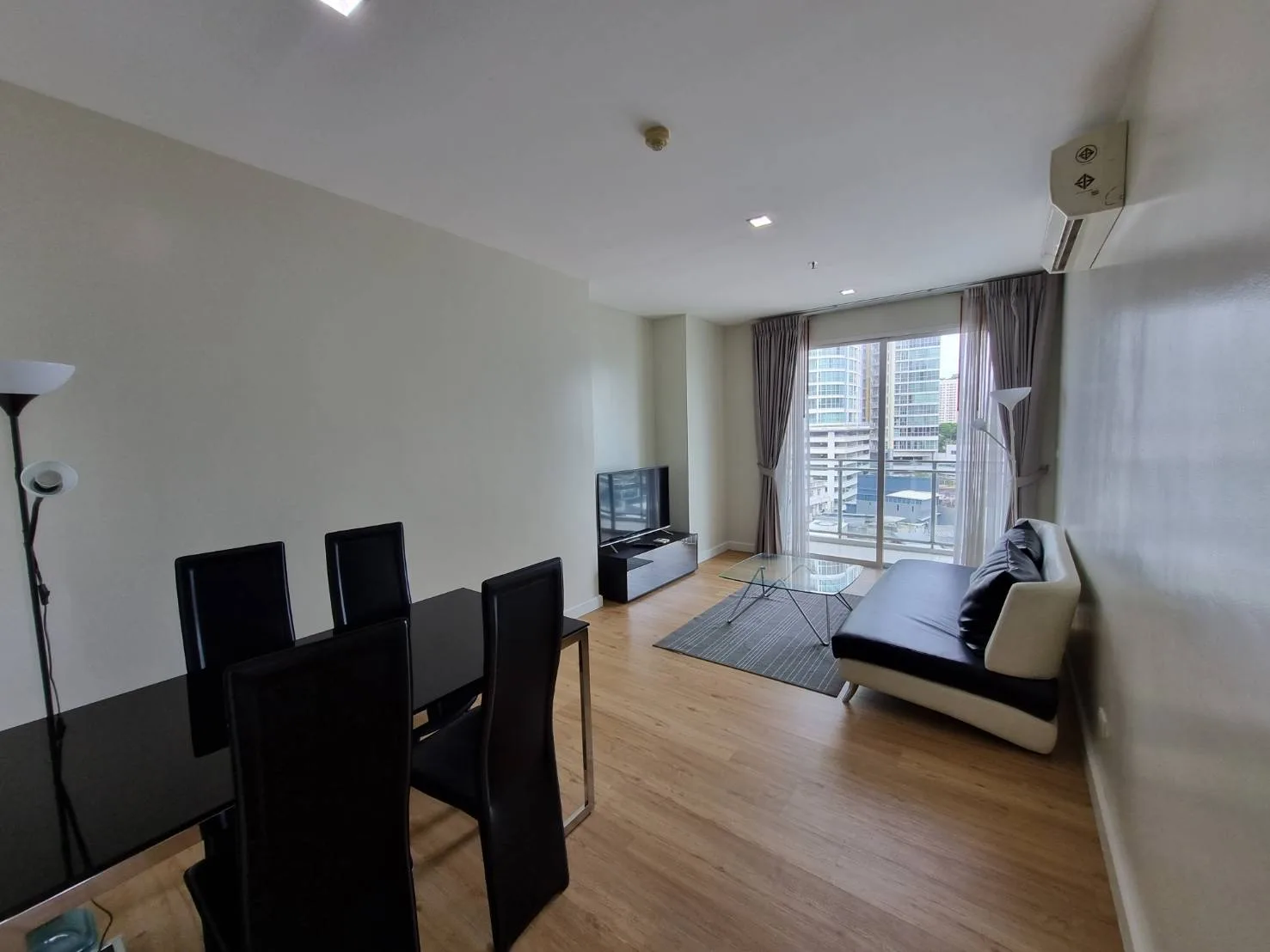 Property photos for The Bloom Sukhumvit 71
