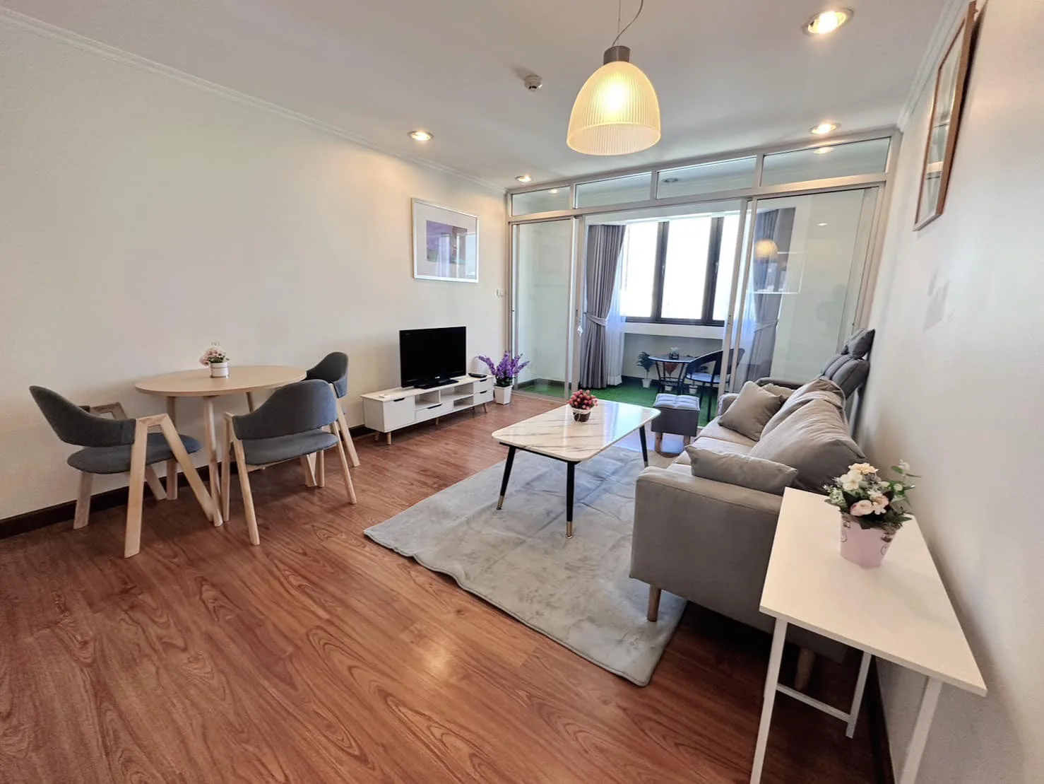 Property photos for Omni Tower Sukhumvit Nana