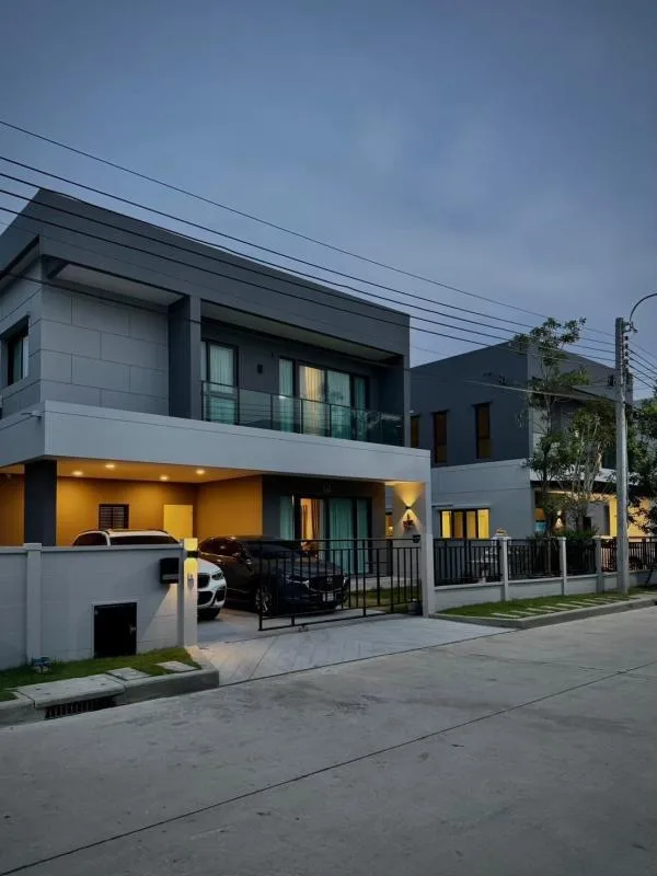 Property photos for Centro Bangna - Km.7
