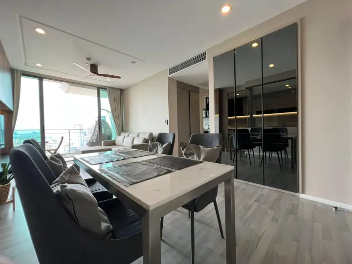 Property photos for 333 Riverside