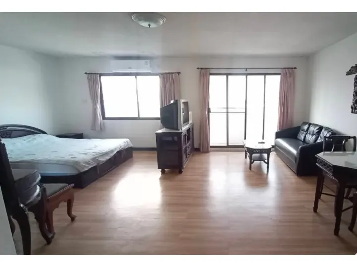Property photos for 38 Mansion