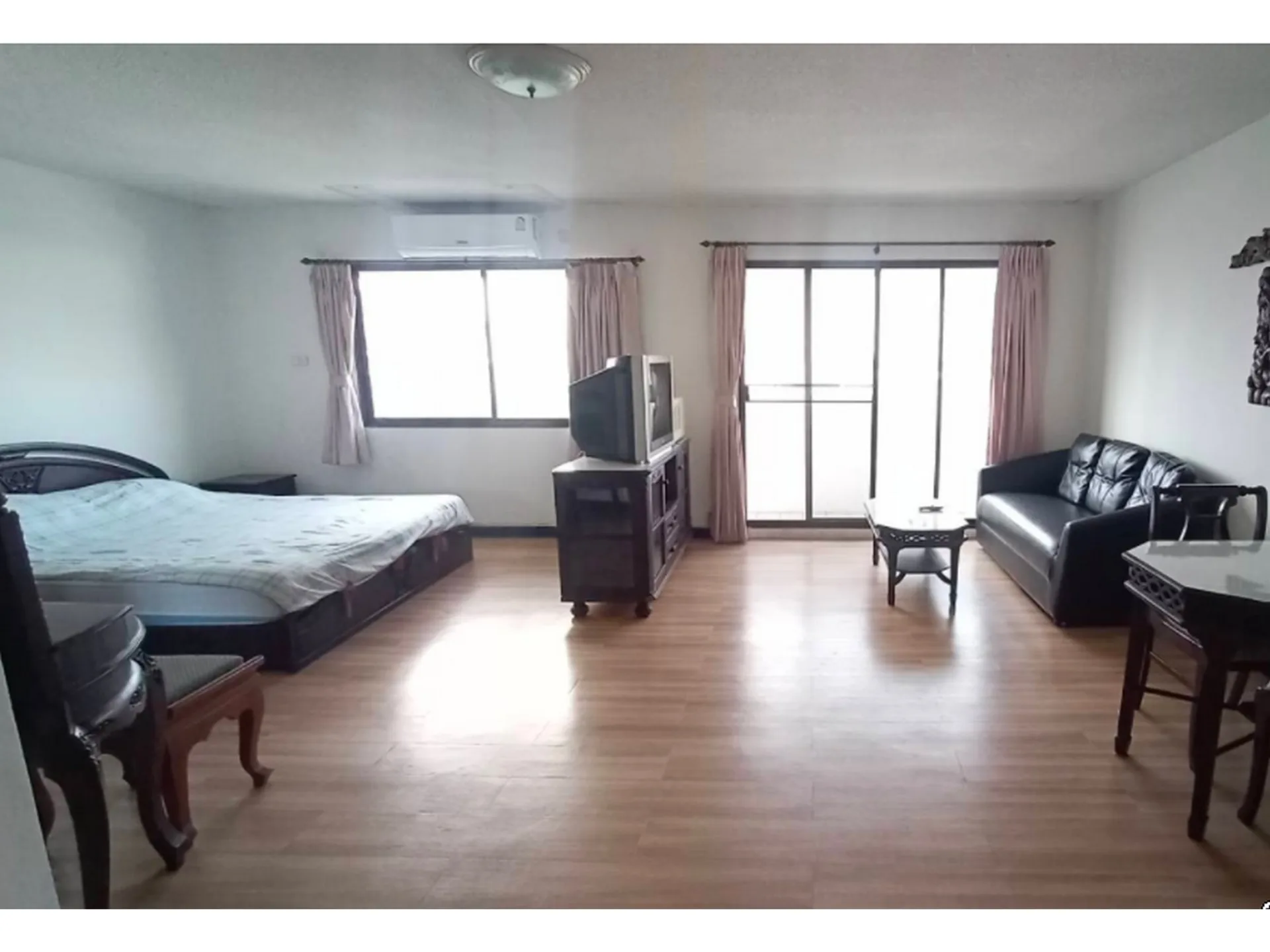 Property photos for 38 Mansion