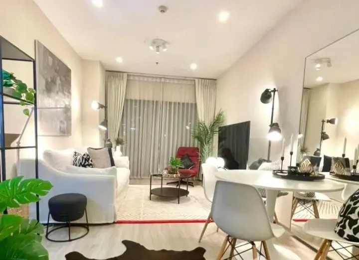 Property photos for Noble Refine