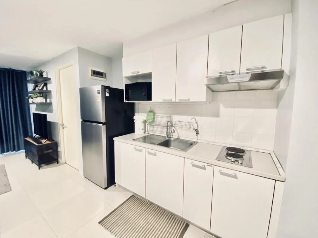 Property photos for The Clover Thonglor