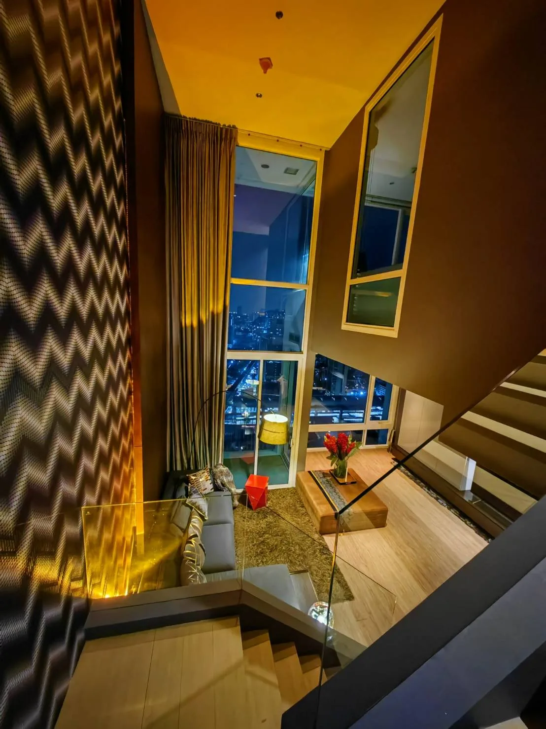 Property photos for Villa Rachatewi
