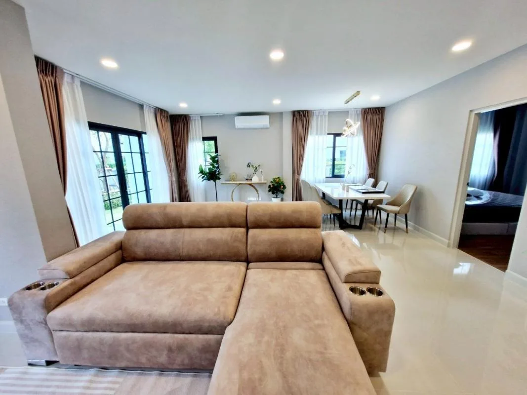 Property photos for Centro Bangna - Km.7