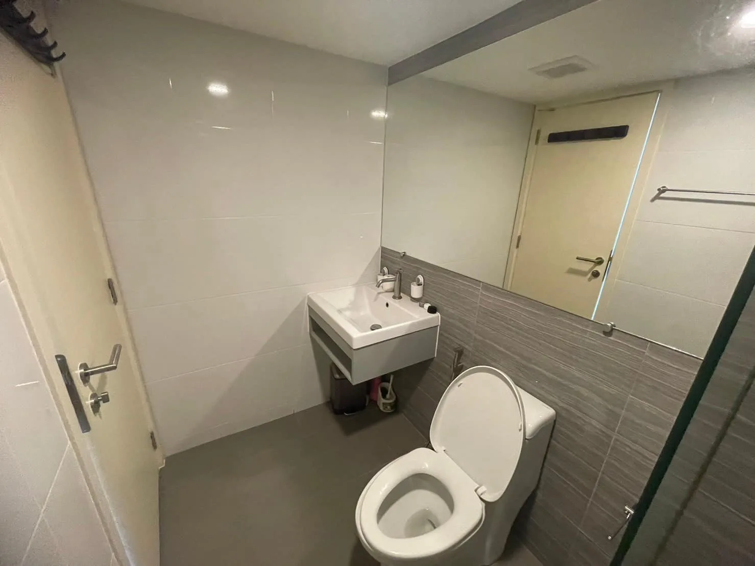 Property photos for Knightsbridge Phaholyothin - Interchange