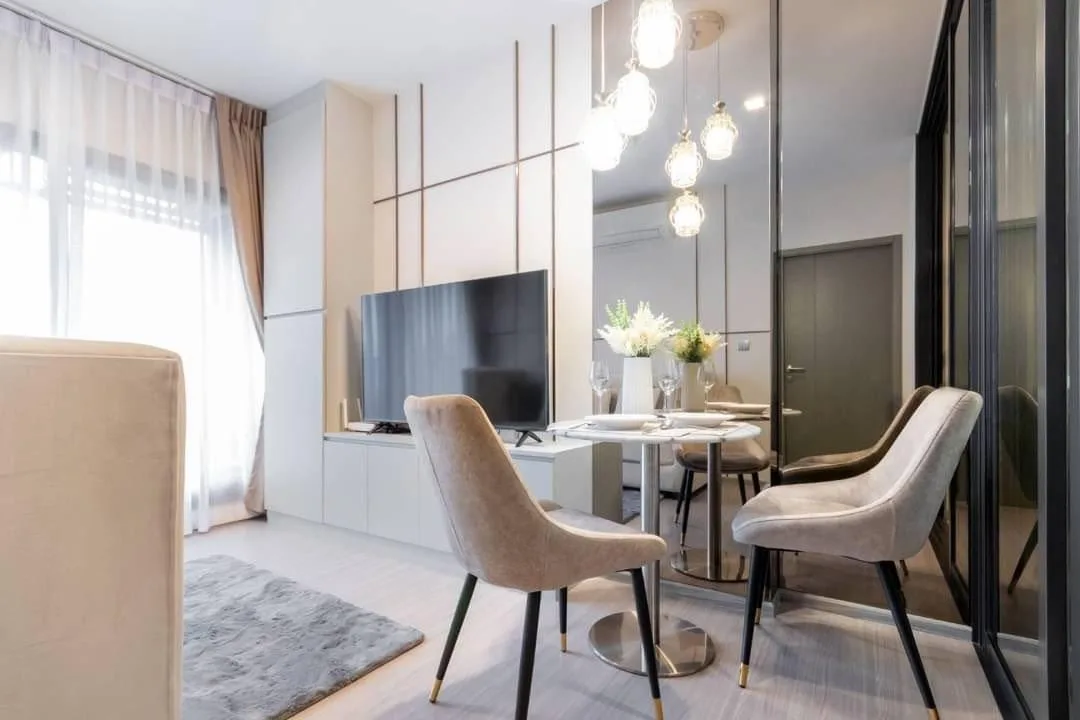 Property photos for Life Asoke Hype