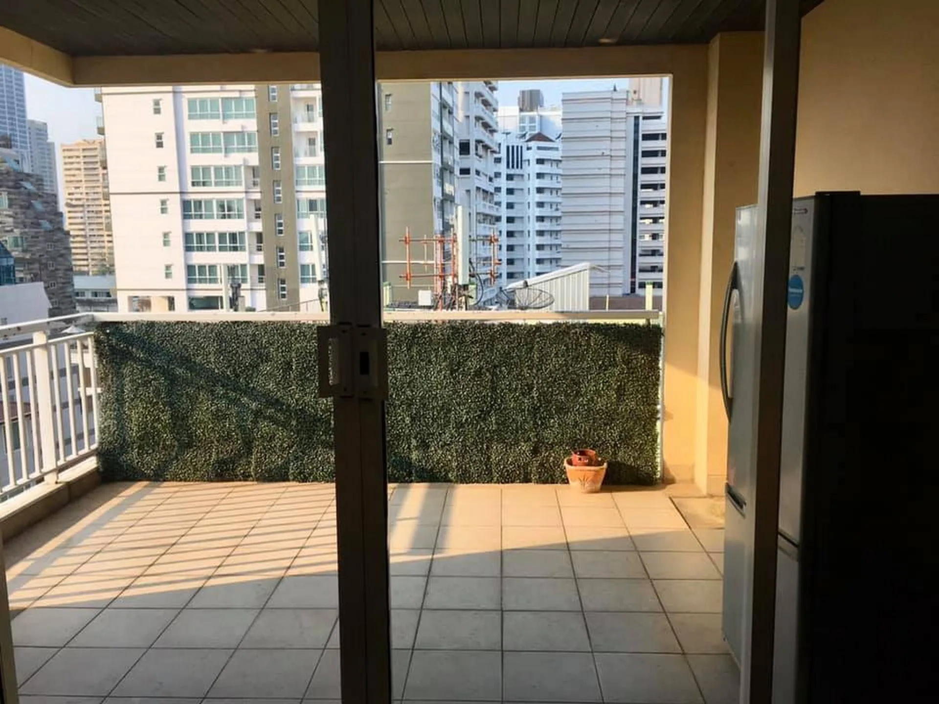 Property photos for Wilshire