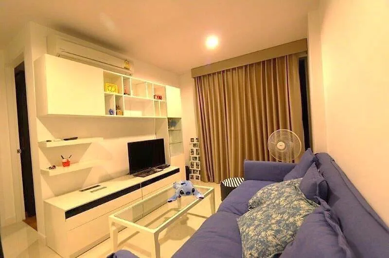 Property photos for Silk Phaholyothin 9