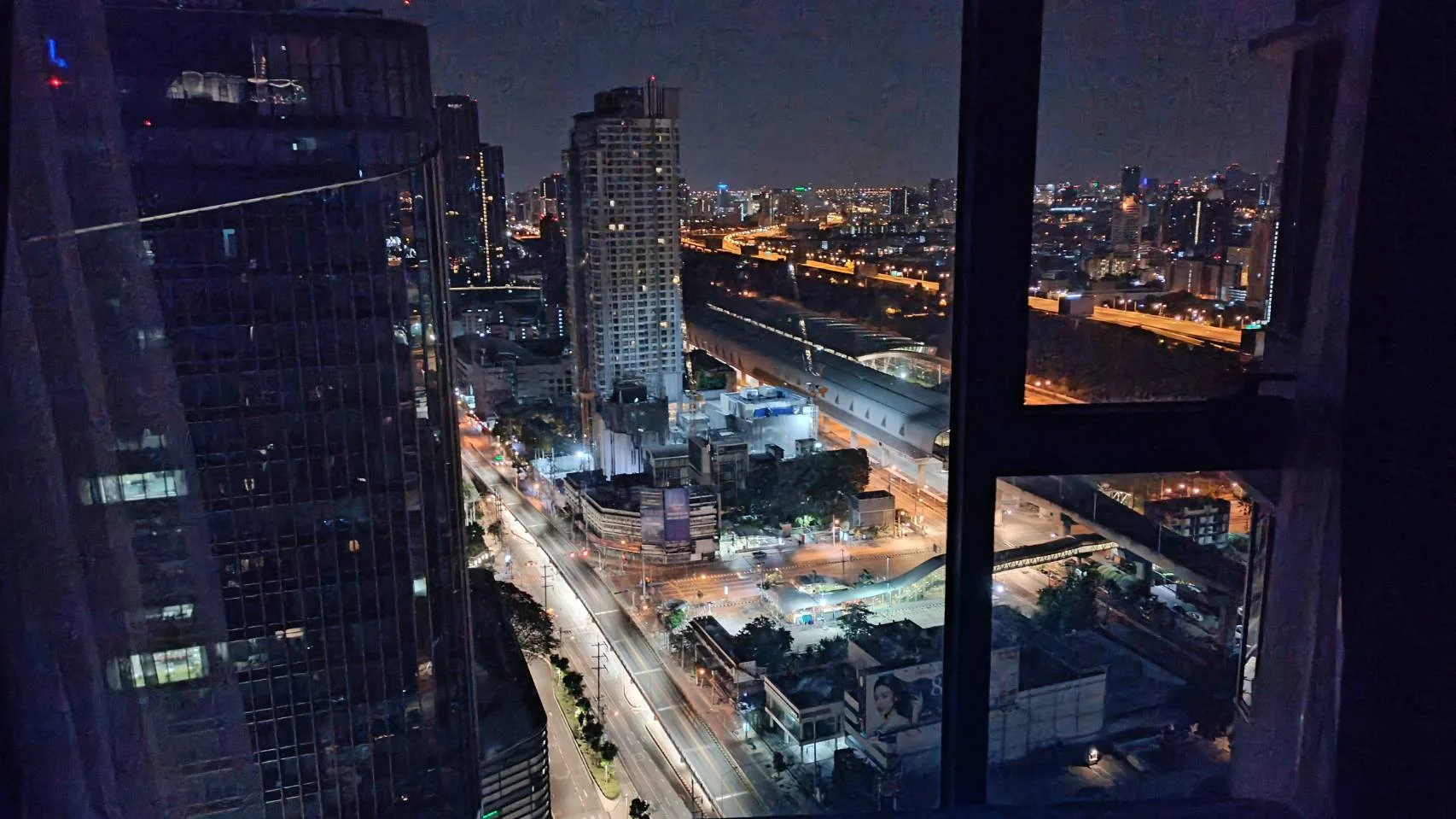 Property photos for Ideo Mobi Asoke