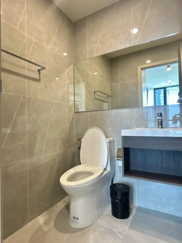 Property photos for Nue District R9