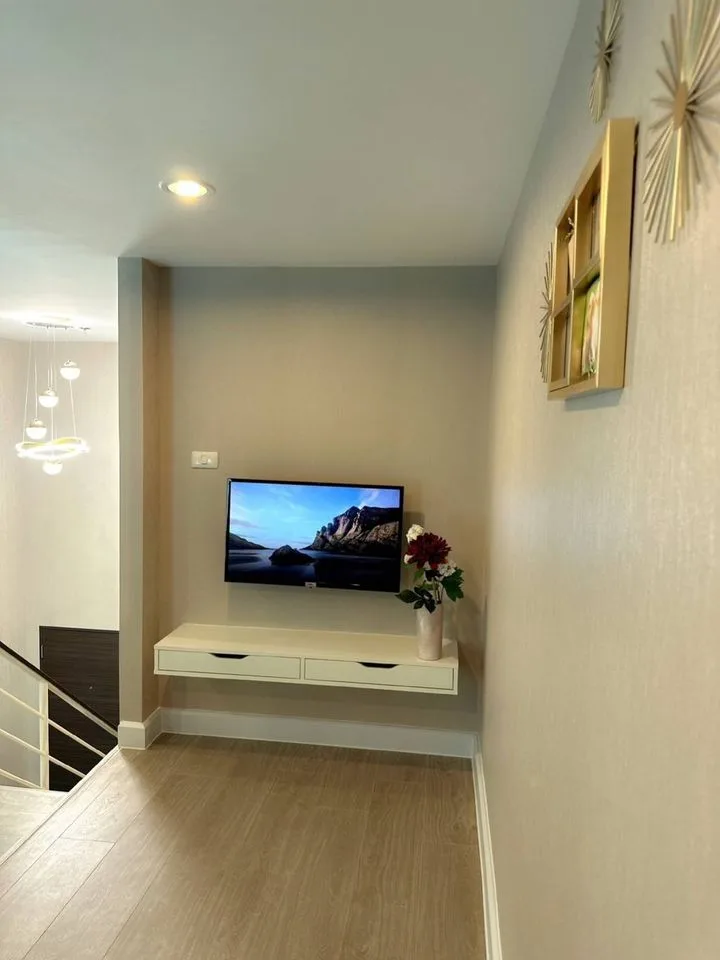Property photos for Metro Sky Prachachuen
