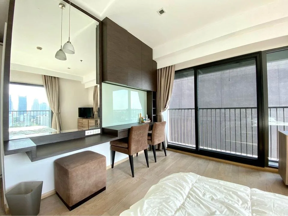 Property photos for Noble Remix